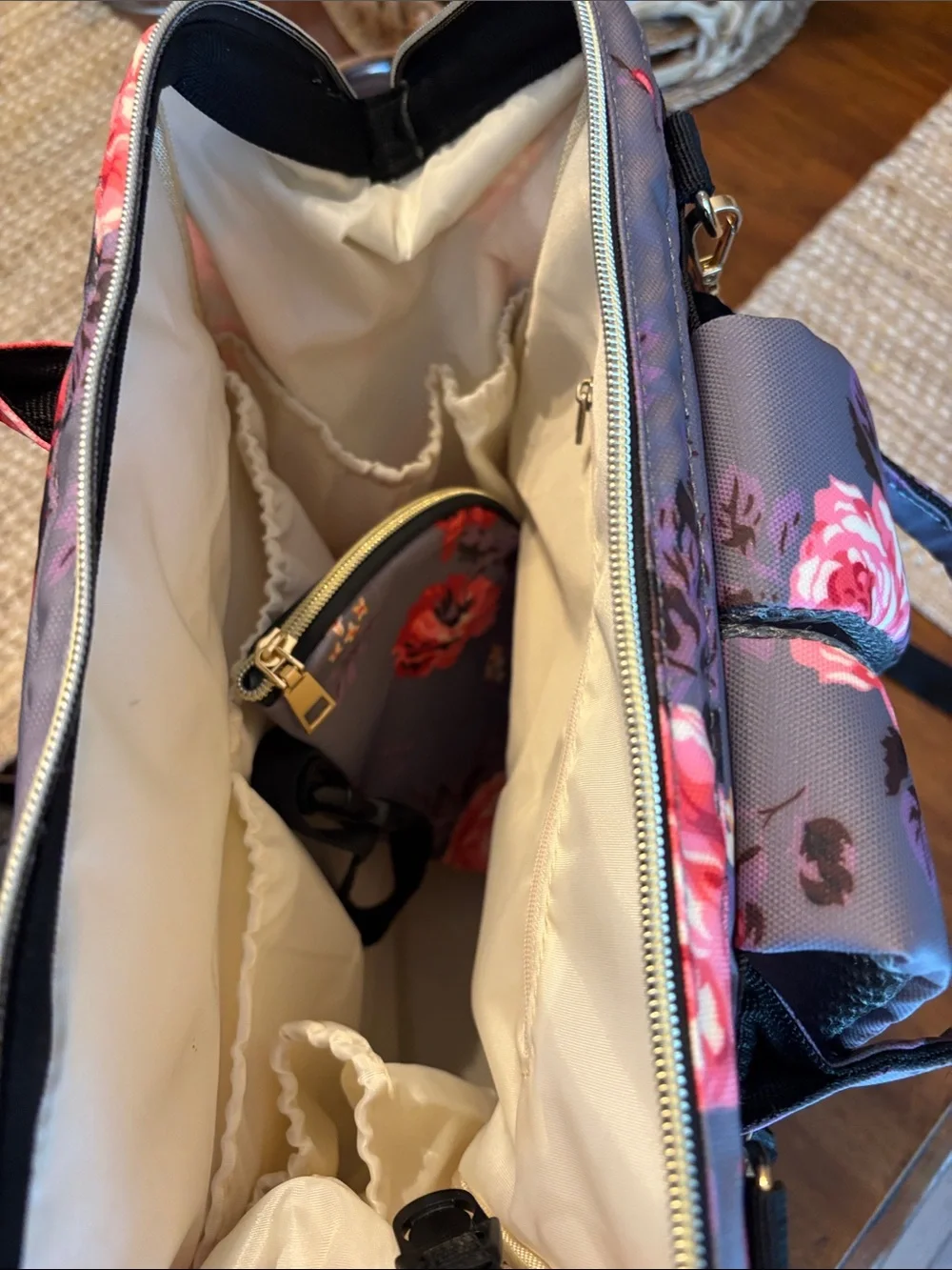 Floral Print Women’s Tote Bag - Pink Roses on Gray - Unbranded